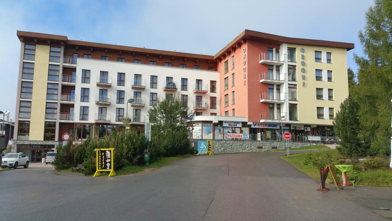 Apartman 401 - Hotel S Apartmanmi Crocus . Štrbské Pleso Exteriör bild